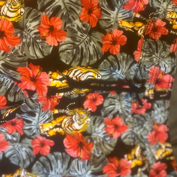 “Tiger King” Shorts size Large - Picture 3 of 4